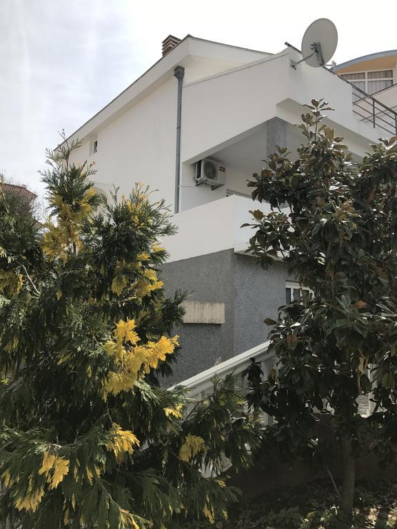 Villa Diana Утеха Екстериор снимка